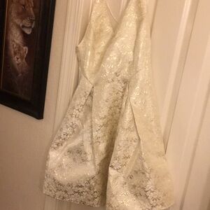 Verty medium gold & beige junior dress